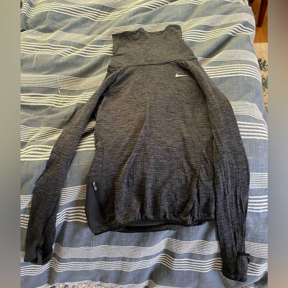 Nike Running Pullover With Neck Coverage - image 2